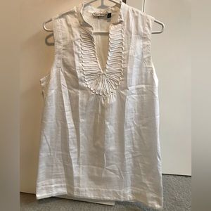 Gorgeous white sleeveless blouse, tunic length